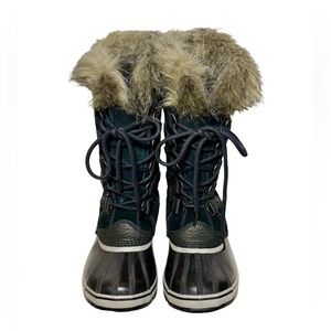 The Sorel Joan Of Arctic Suede Boots in Black, Lace-Up, Faux-Fur, Size 9